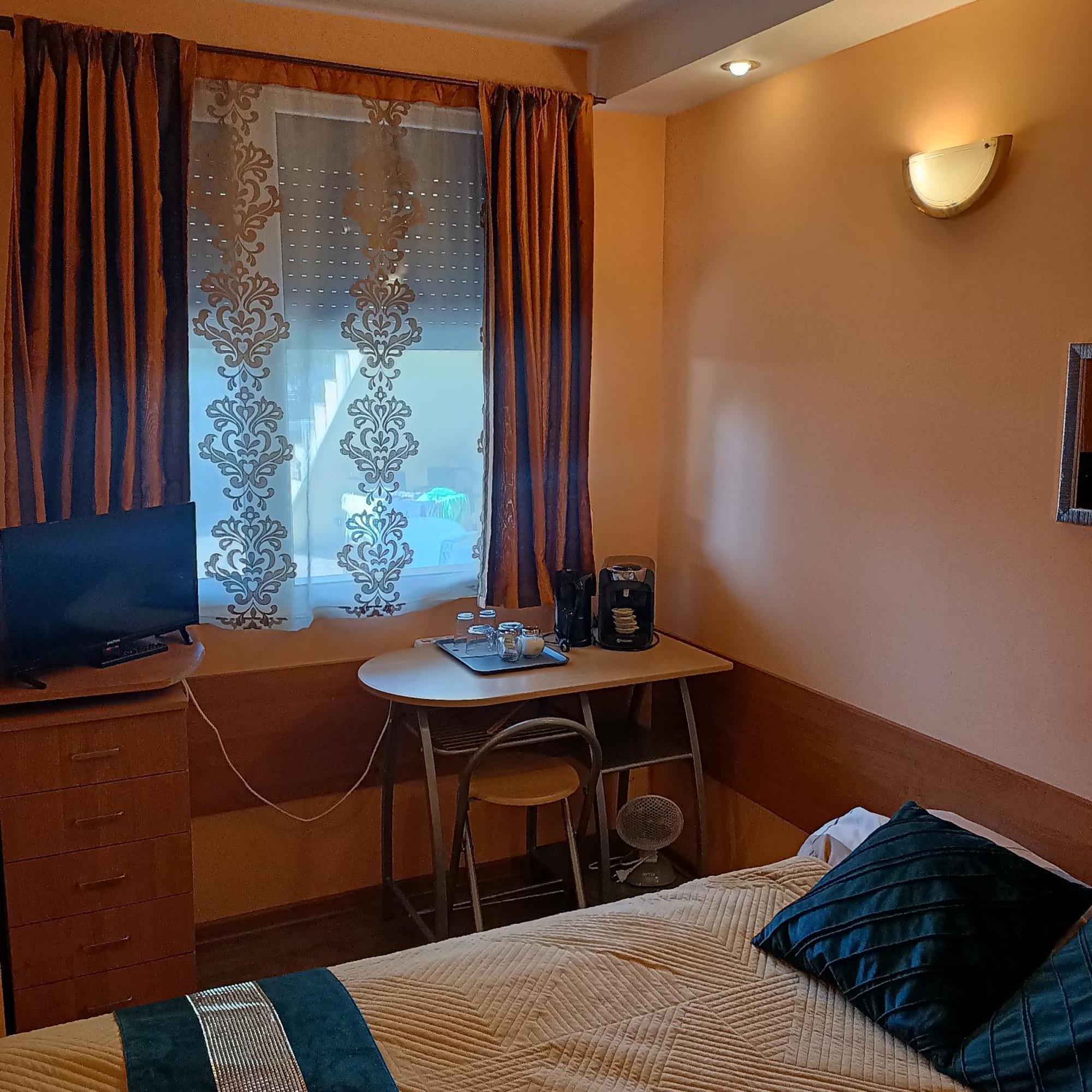 "Vanilla" Pokoje I Apartamenty Nad Brzegiem Jeziora 奥克宁卡 外观 照片