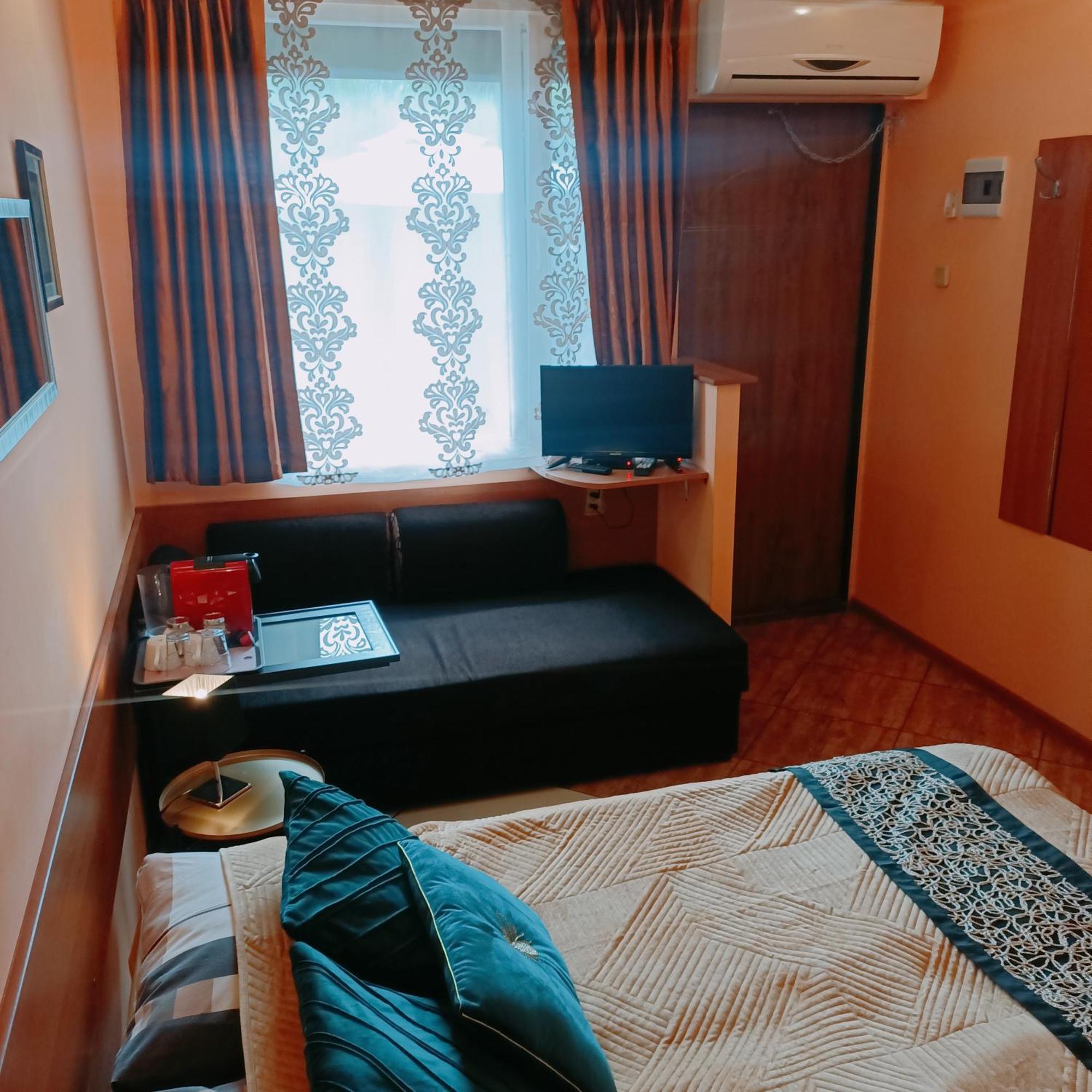"Vanilla" Pokoje I Apartamenty Nad Brzegiem Jeziora 奥克宁卡 外观 照片